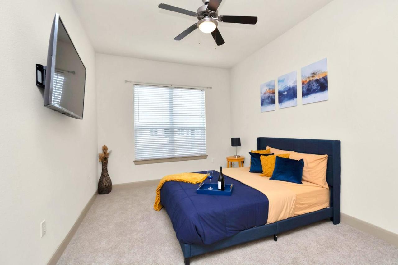 Welcome To The Suite Spot Luxury 1Bedroom Mid-Rise In Suger Land Houston Exterior photo