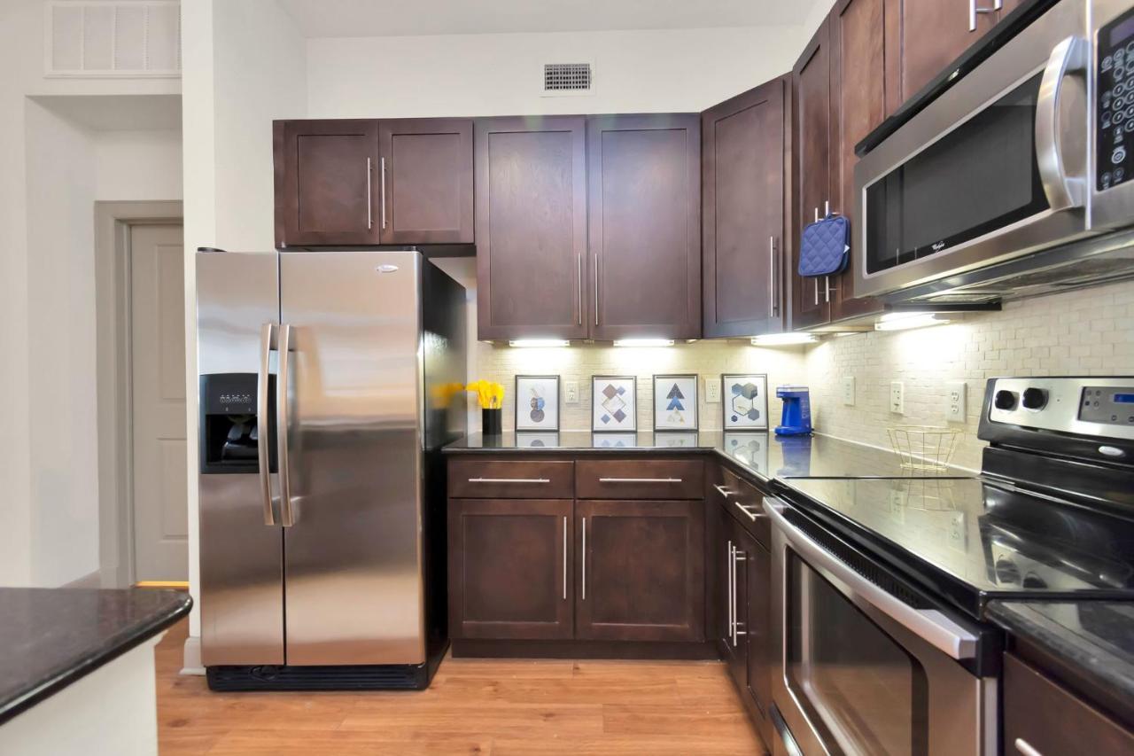Welcome To The Suite Spot Luxury 1Bedroom Mid-Rise In Suger Land Houston Exterior photo